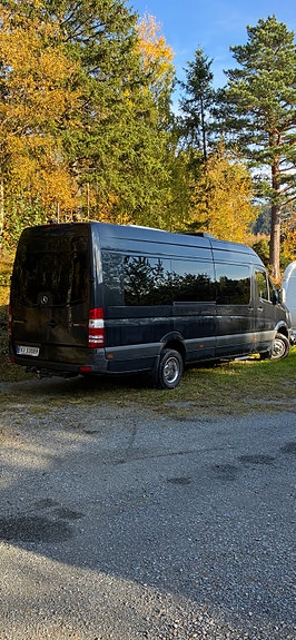 Mercedes-Benz 519cdi 22 of 23