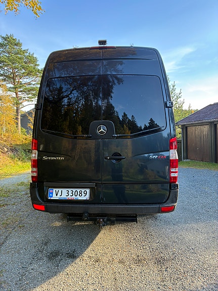 Mercedes-Benz 519cdi 5 of 23
