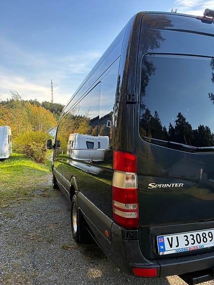 Mercedes-Benz 519cdi 6 of 23