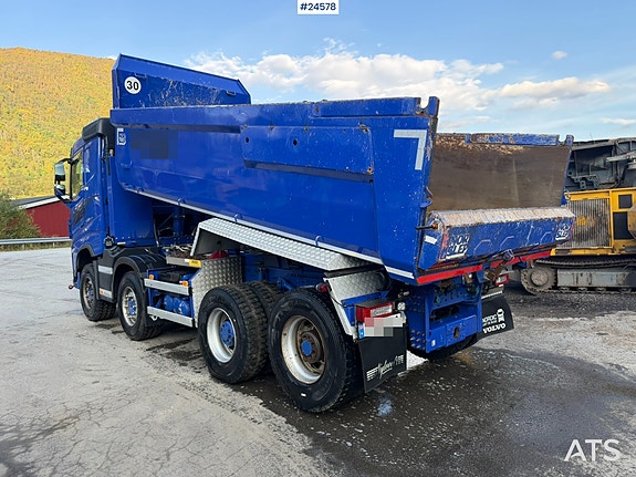 Volvo FH540 8x4 tippbil 8 of 30