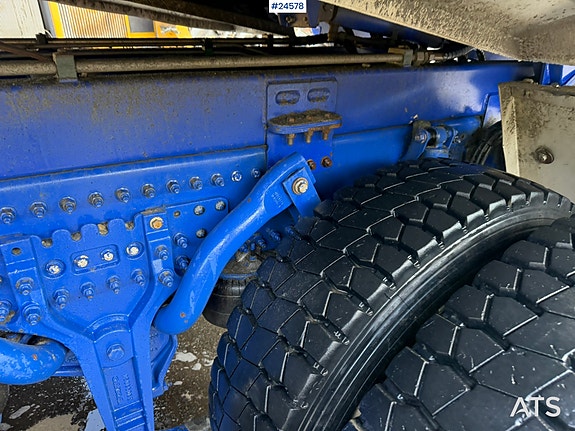Volvo FH540 8x4 tippbil 14 of 30