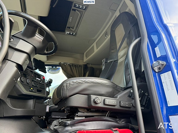 Volvo FH540 8x4 tippbil 30 of 30