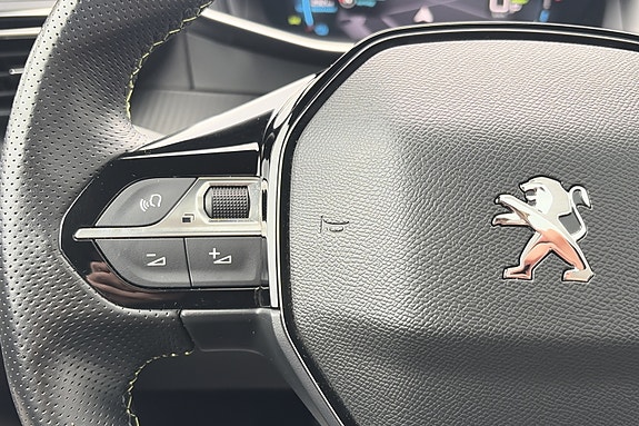 Peugeot e-208 16 of 30