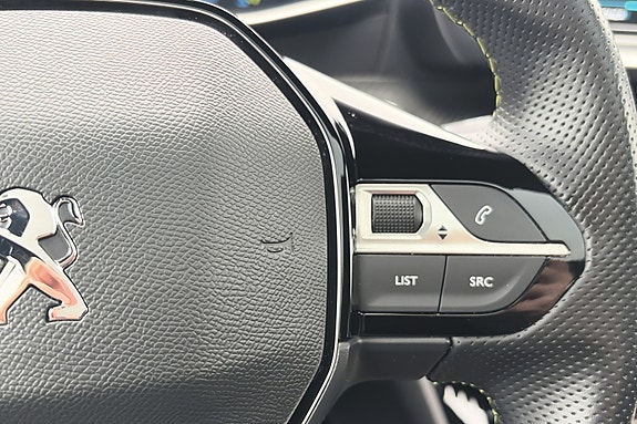 Peugeot e-208 17 of 30