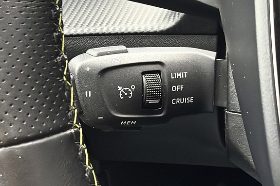 Peugeot e-208 18 of 30