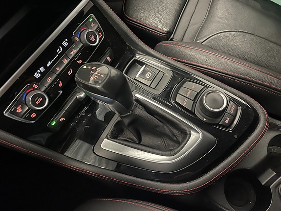 BMW 220d 24 of 25