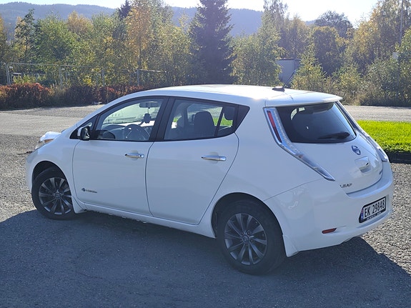 Nissan Leaf 7 of 14