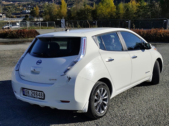 Nissan Leaf 4 of 14
