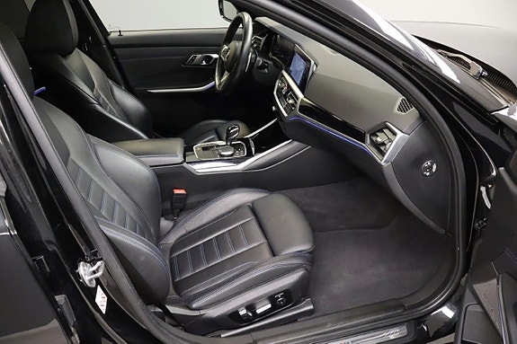 BMW 320d 9 of 18