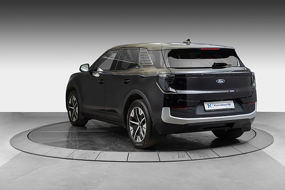 Ford Explorer 3 of 27