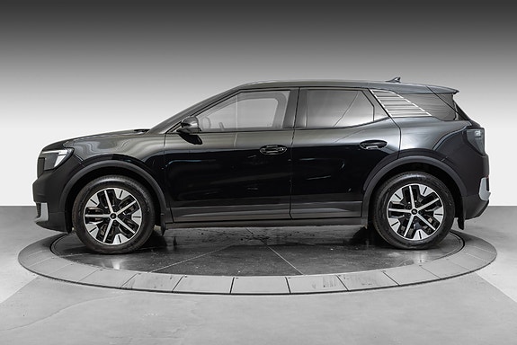 Ford Explorer 2 of 27