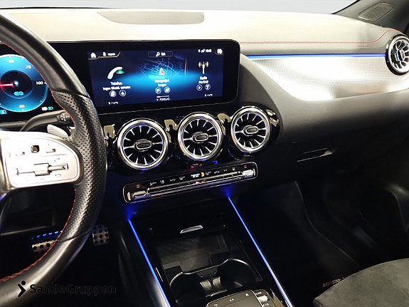 Mercedes-Benz EQA350 13 of 17