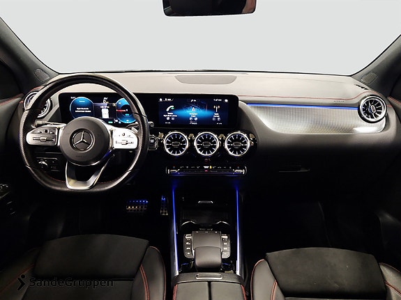 Mercedes-Benz EQA350 9 of 17