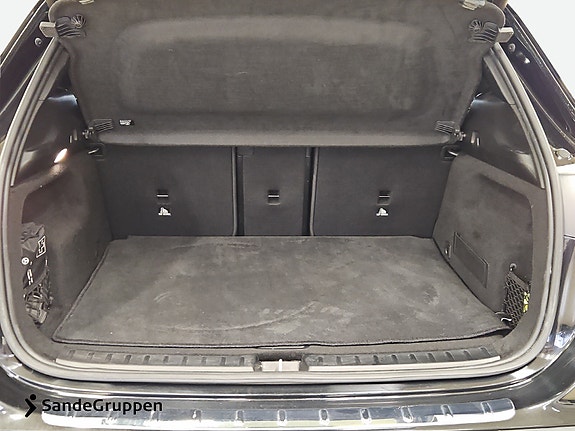 Mercedes-Benz EQA350 16 of 17