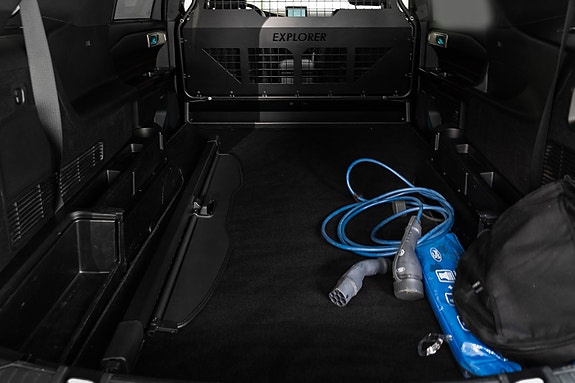 Ford Explorer 9 of 30