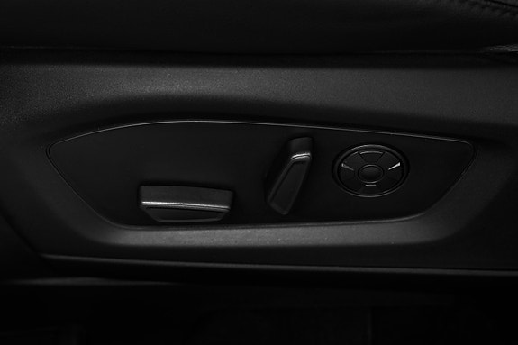 Ford Explorer 16 of 30
