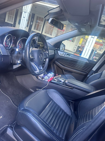 Mercedes-Benz GLE500 e 5 of 16
