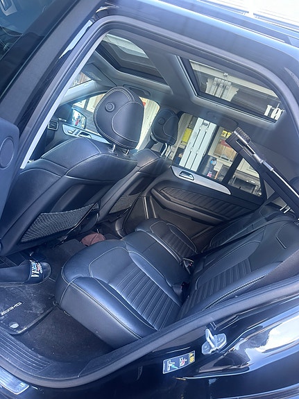 Mercedes-Benz GLE500 e 7 of 16