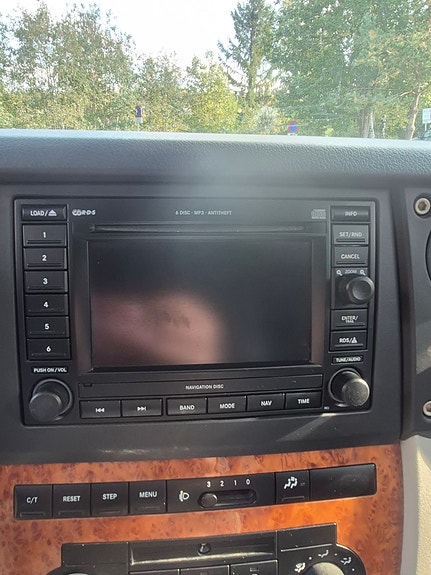 Jeep Commander 19 of 23
