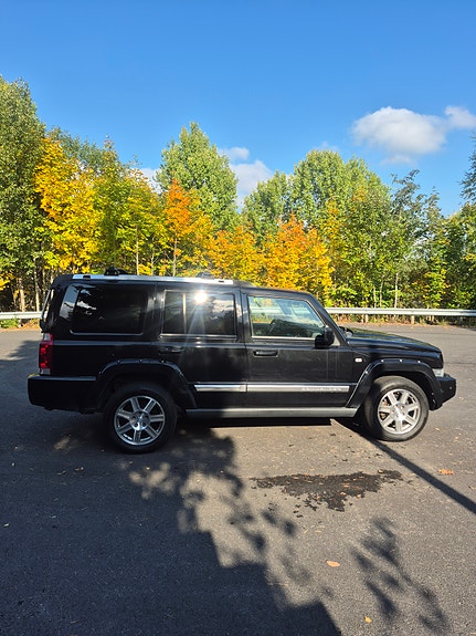 Jeep Commander 7 of 23