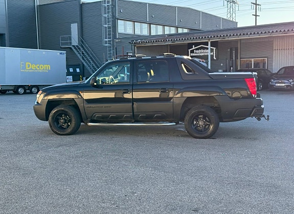Chevrolet Avalanche 3 of 16
