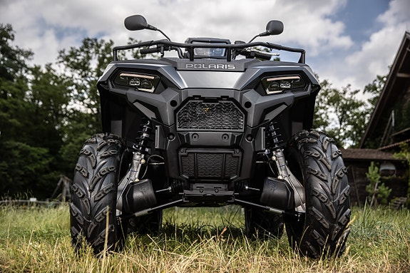 Polaris 570 EPS SE 2-UP ONYX BLACK LE 4 of 29
