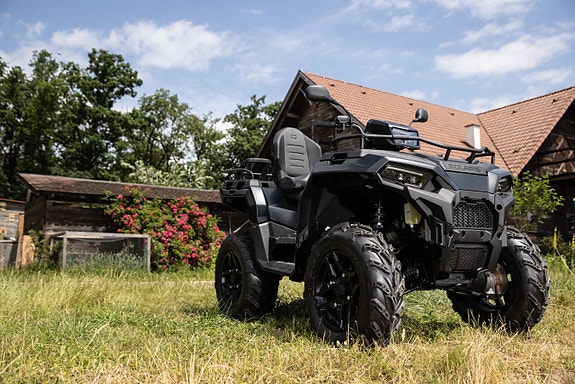 Polaris 570 EPS SE 2-UP ONYX BLACK LE 11 of 29