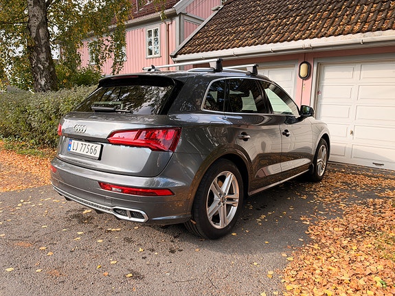 Audi Q5 6 of 12