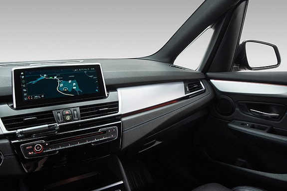 BMW 225xe 21 of 29