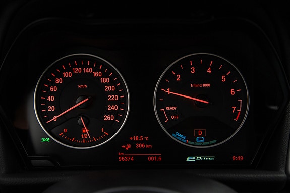BMW 225xe 18 of 29
