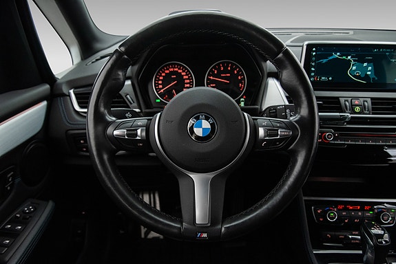 BMW 225xe 17 of 29