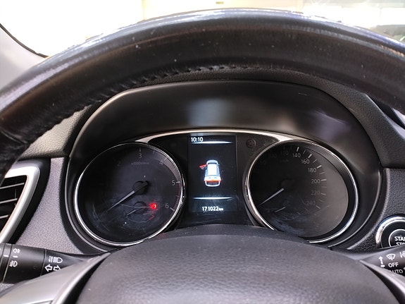 Nissan X-Trail 12 of 25