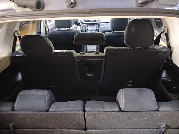 Nissan X-Trail 21 of 25