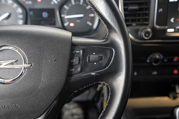 Opel Vivaro 15 of 21