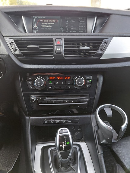 BMW X1 20 of 28
