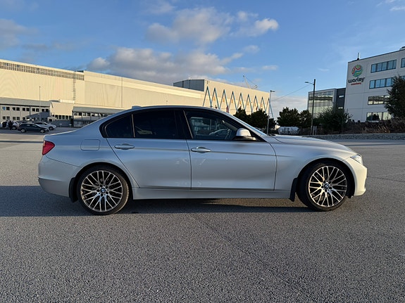 BMW 318d 6 of 9