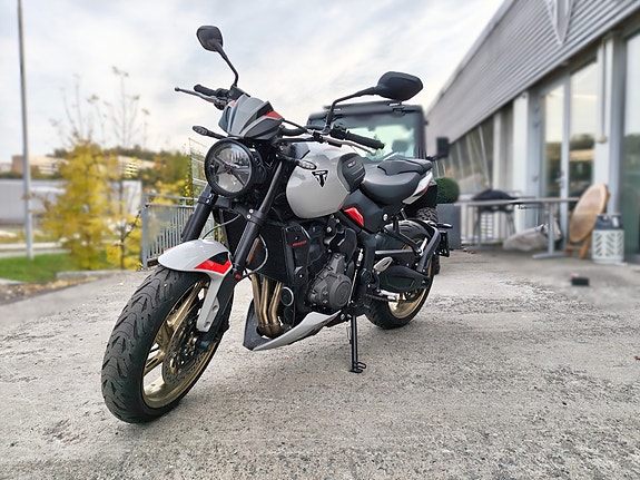 Triumph Trident 800 – 113 hk // DEMO 6 of 9