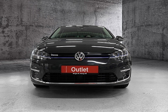Volkswagen e-Golf VII 2 of 13