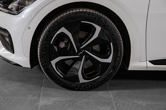 Kia EV6 8 of 29
