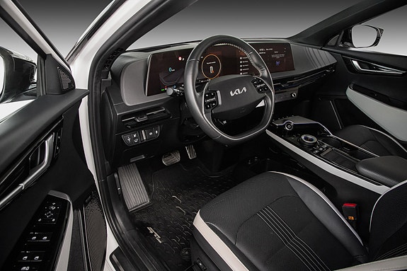 Kia EV6 13 of 29