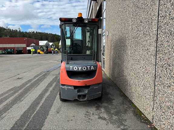 Toyota 8FDJF35   65488 3 of 7
