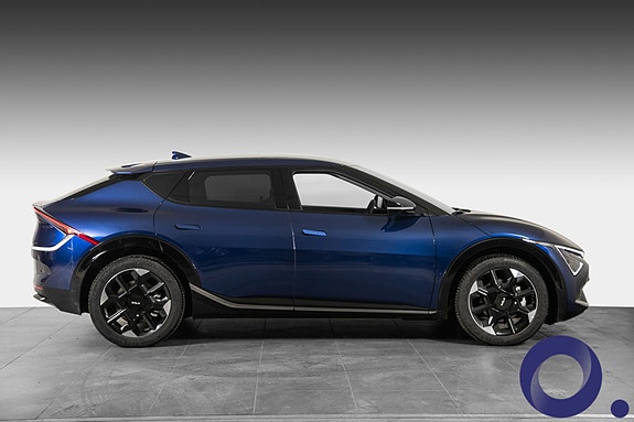 Kia EV6 8 of 25