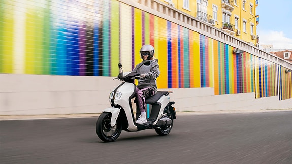 Yamaha NEO's Core 3 of 15