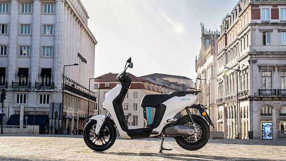 Yamaha NEO's Core 8 of 15
