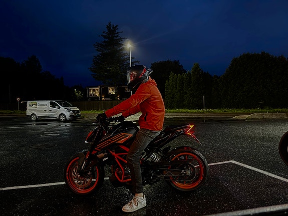 KTM 125 Duke 3 of 10