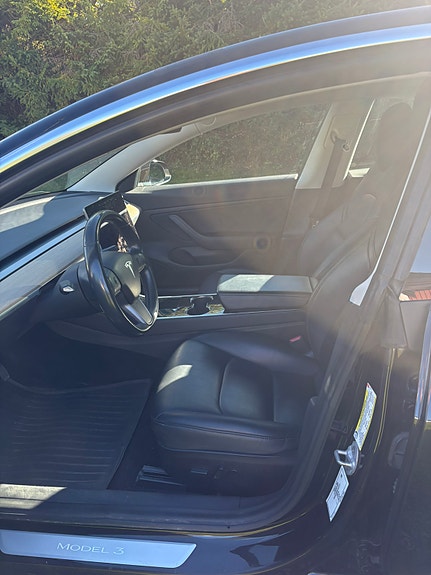 Tesla Model 3 11 of 20
