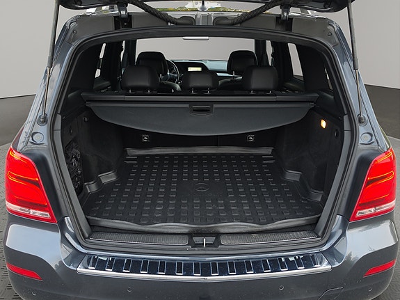 Mercedes-Benz GLK220 10 of 30