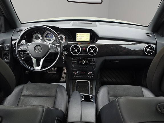 Mercedes-Benz GLK220 20 of 30