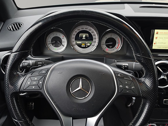 Mercedes-Benz GLK220 24 of 30