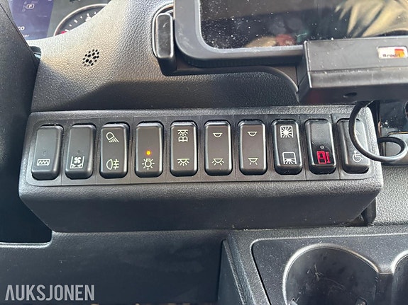 Mercedes-Benz 2023 Iles Automotive Sprinter 17-seters minibuss, Automat, Rullestolrampe, 123.931km 17 of 30